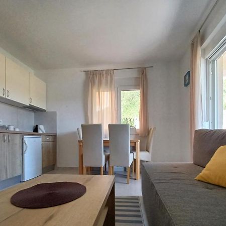 Sol Apartment Kremena Luaran gambar