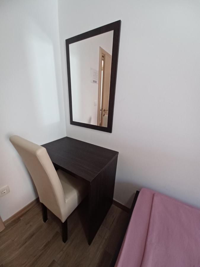 Sol Apartment Kremena Luaran gambar