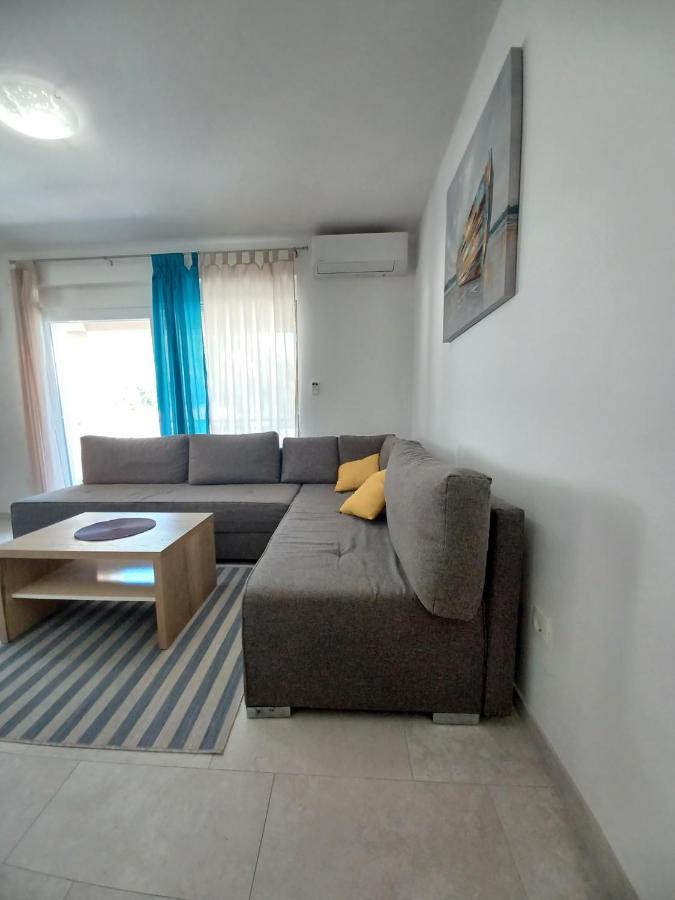 Sol Apartment Kremena Luaran gambar