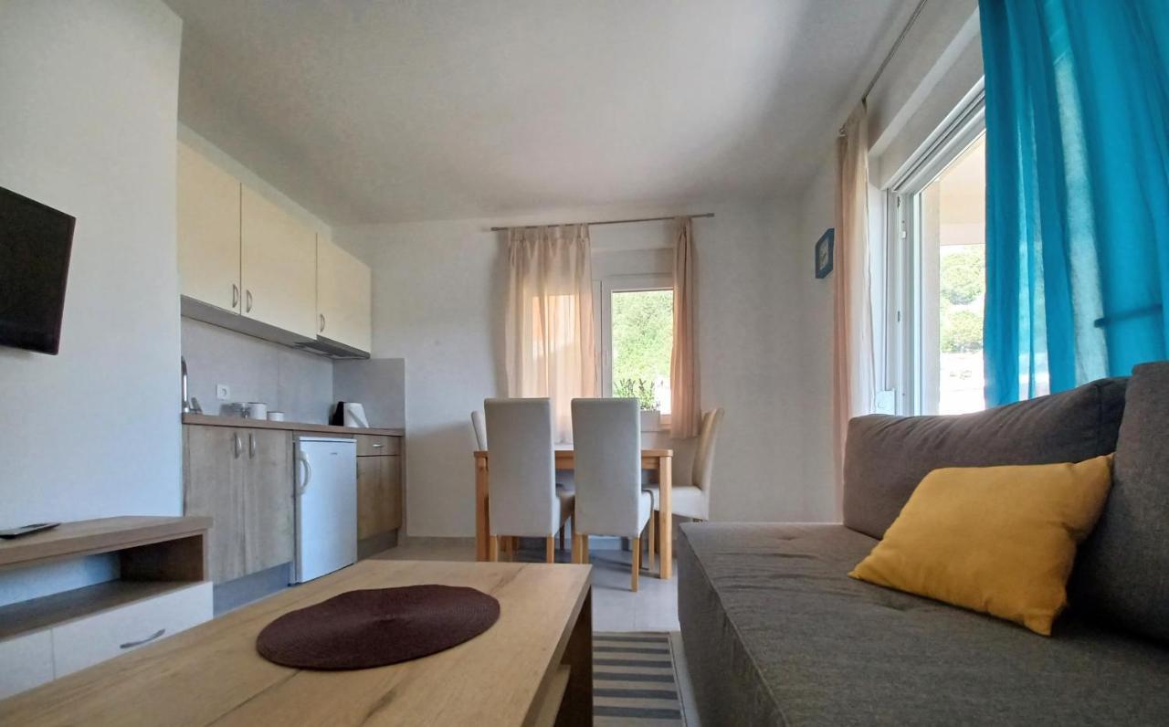 Sol Apartment Kremena Luaran gambar